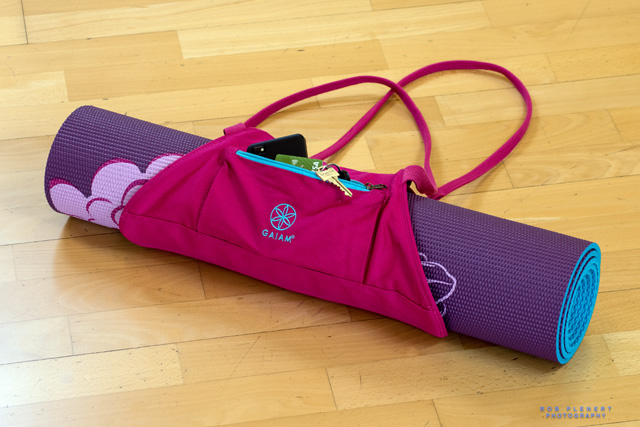gaiam on the go yoga mat carrier