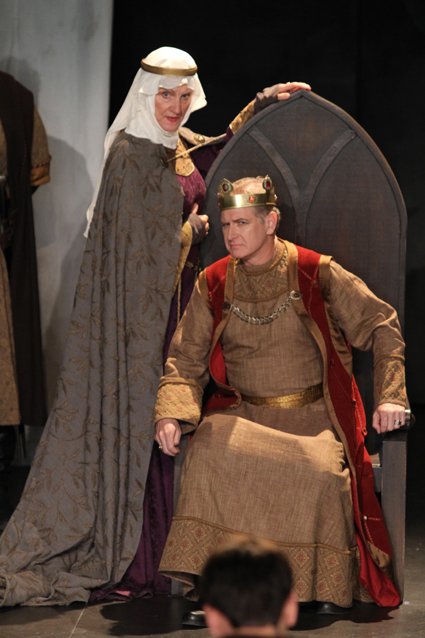 Patti Allan as Queen Elinor; Scott Bellis as King John