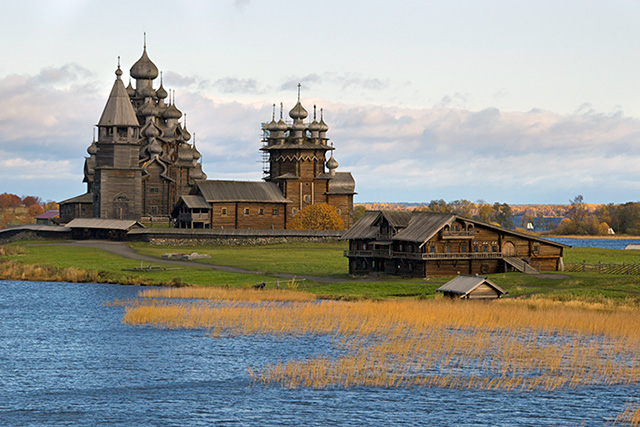Kizhi churches on the river