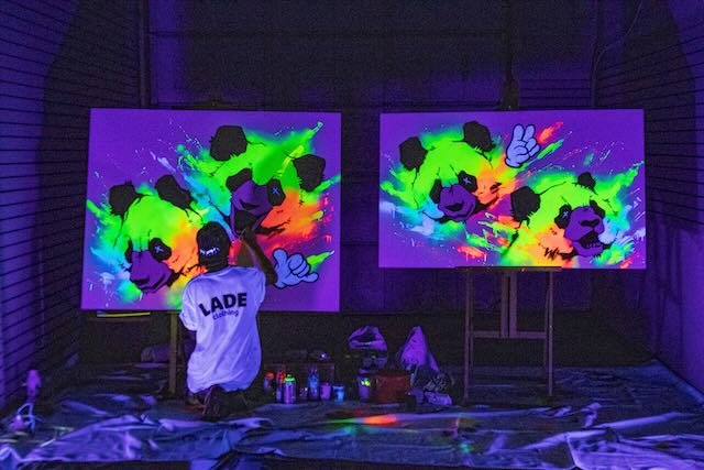 Glow in the dark live painting by Taka Sudo